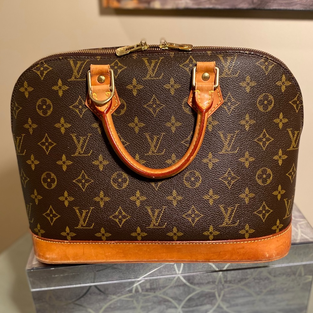 Louis Vuitton Alma PM - coated LV canvas